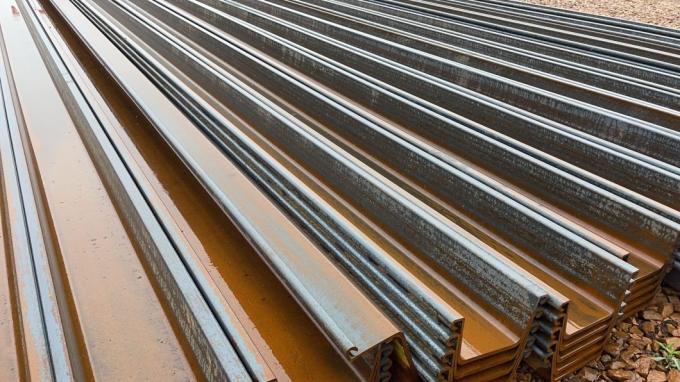 La pile 600X210X18mm de tôle d'acier a formé le prix de pile de tôle d'acier du bâtiment